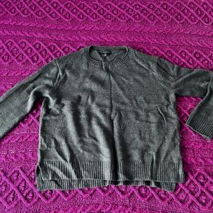 Banana Republic Oversized Lofty Crew-Neck Sweater Color: Scotch Pine